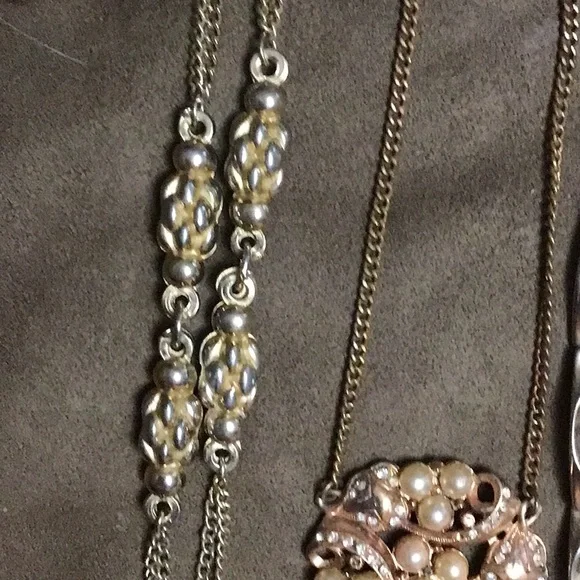 Necklaces - 4 vintage gold metal Necklaces .. Jewelry Bundle … JB100 - Picture 6 of 7